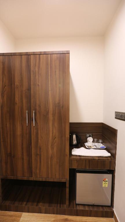 The Ventura Grand Hotel - Deluxe Twin Room