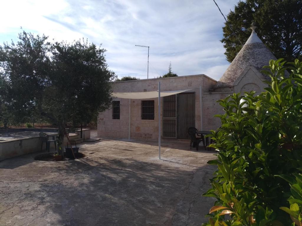 The building in which the holiday home is located