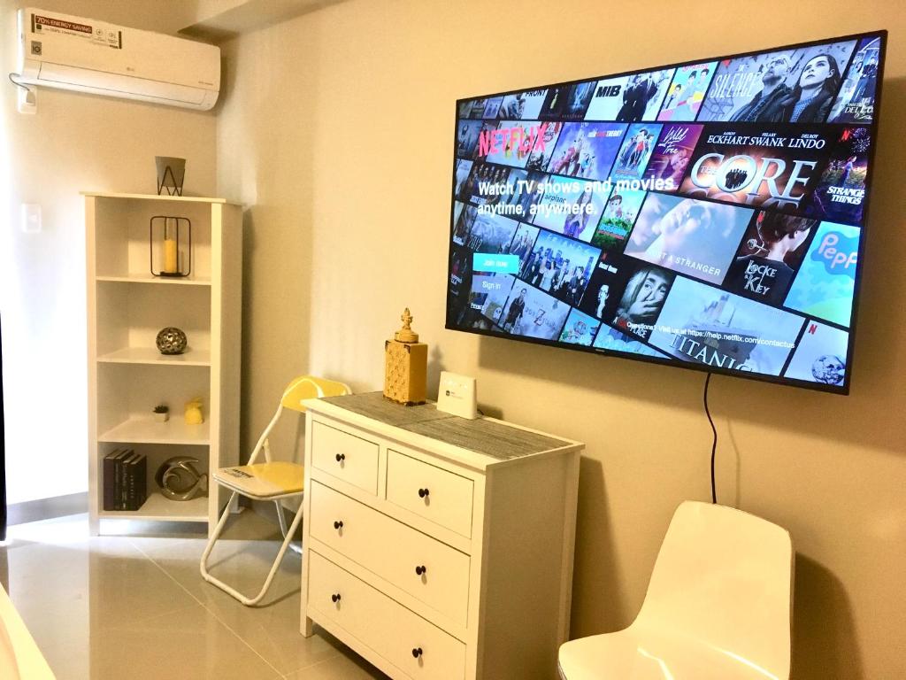 TV a/nebo společenská místnost v ubytování BH Mangrove Condos