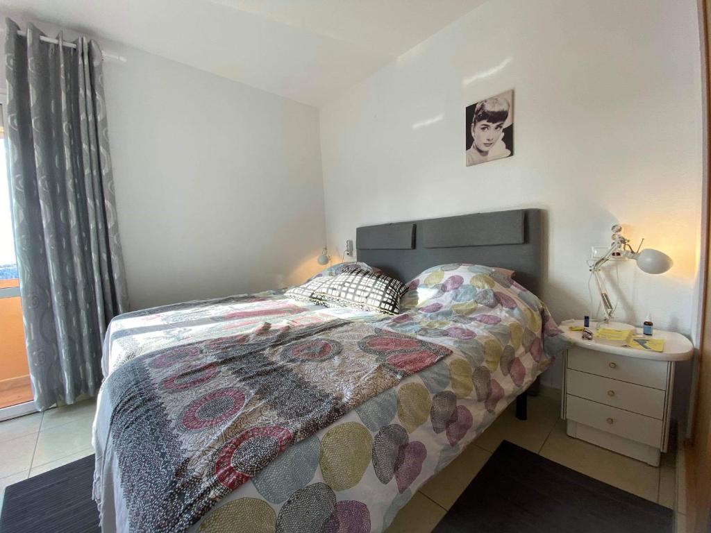 Postel nebo postele na pokoji v ubytování Cozy rooms in terraced house