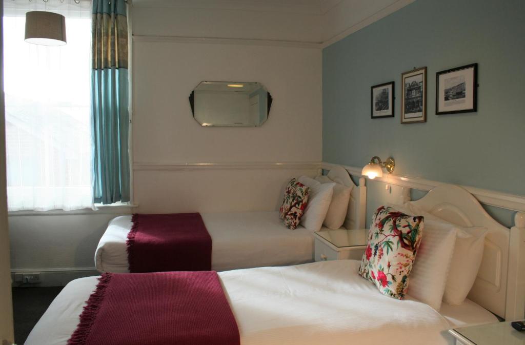 The Telstar - Twin Room