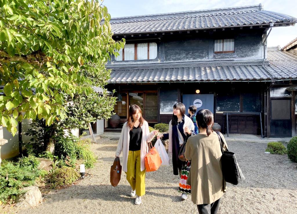Hosté ubytování 多賀さとの宿 一圓屋敷