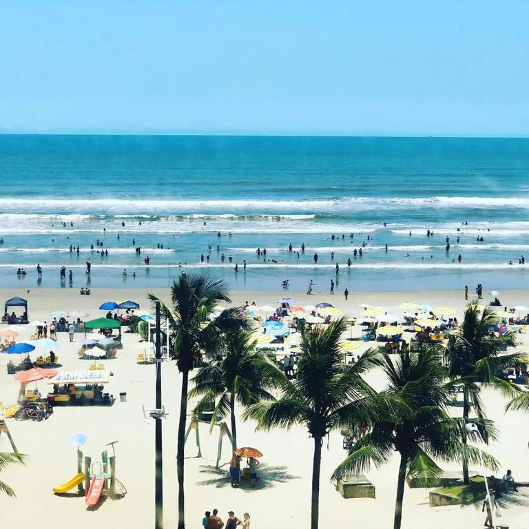  Alto Padrão com 94 mtrs - Frente Mar - sacada com Vista Mar