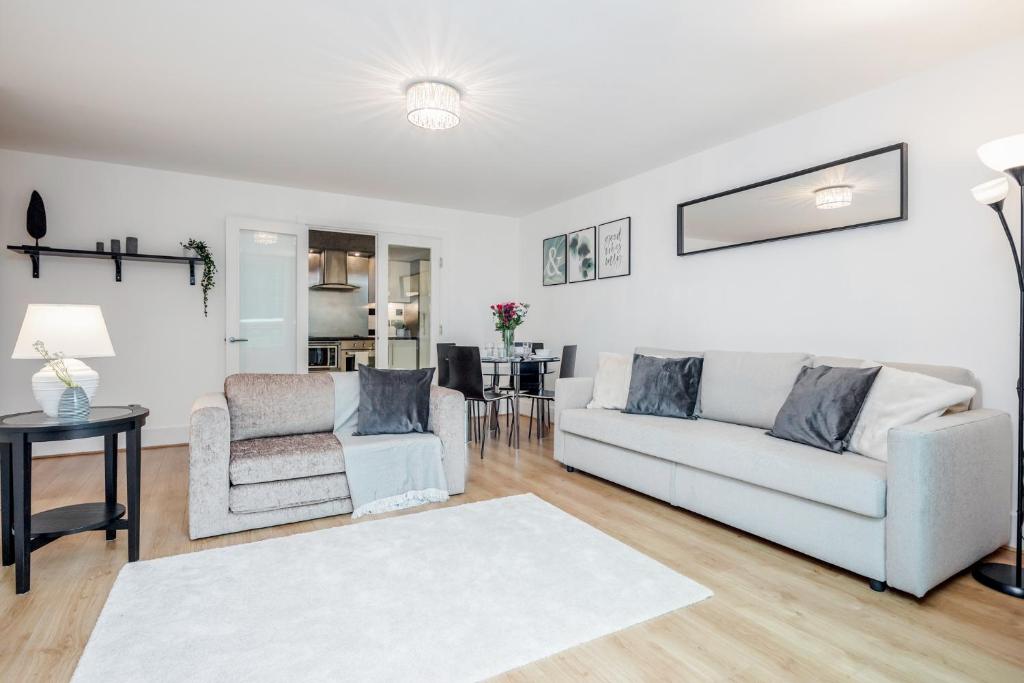 WelcomeStay Vauxhall St Georges Wharf 2 Bedroom Apartment - 