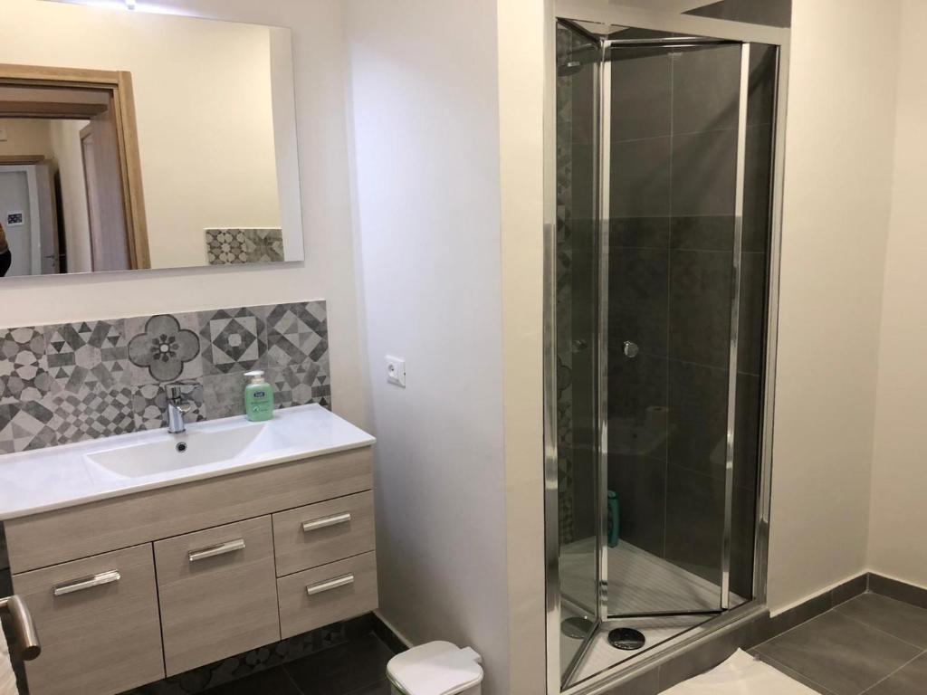 A bathroom at Lettera Living Penthouse