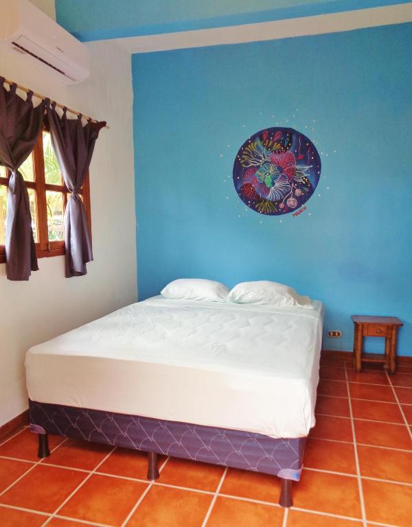 Livingston Resort Hotel - Triple Room With Garden View