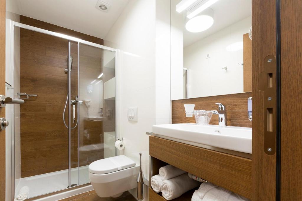 Koupelna v ubytování Hotel Orasac Garni