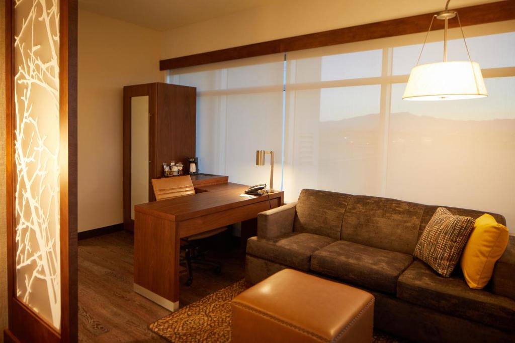 Hyatt Place Las Vegas at Silverton Village photo