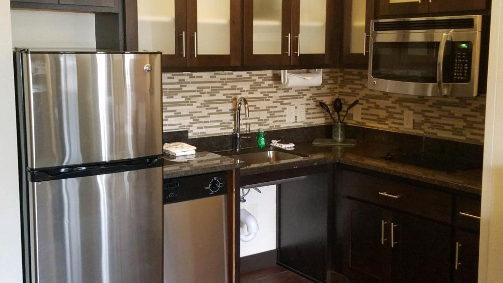 Staybridge Suites Sioux Falls at Empire Mall by IHG photo