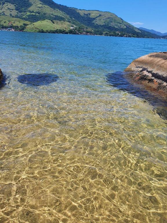  Angra dos Reis - Apartamentos com Vista para o mar OU para piscina Condomínio Porto Bali