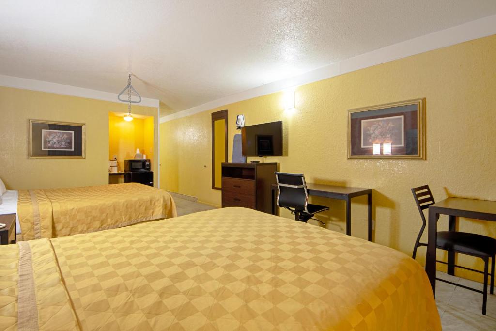 Economy Inn & Suites - Chambre Queen Avec Deux Lits Queen - Fumer