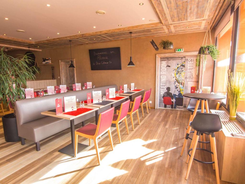 Posezení v ubytování ibis Colmar Est - Hotel Restaurant en Alsace