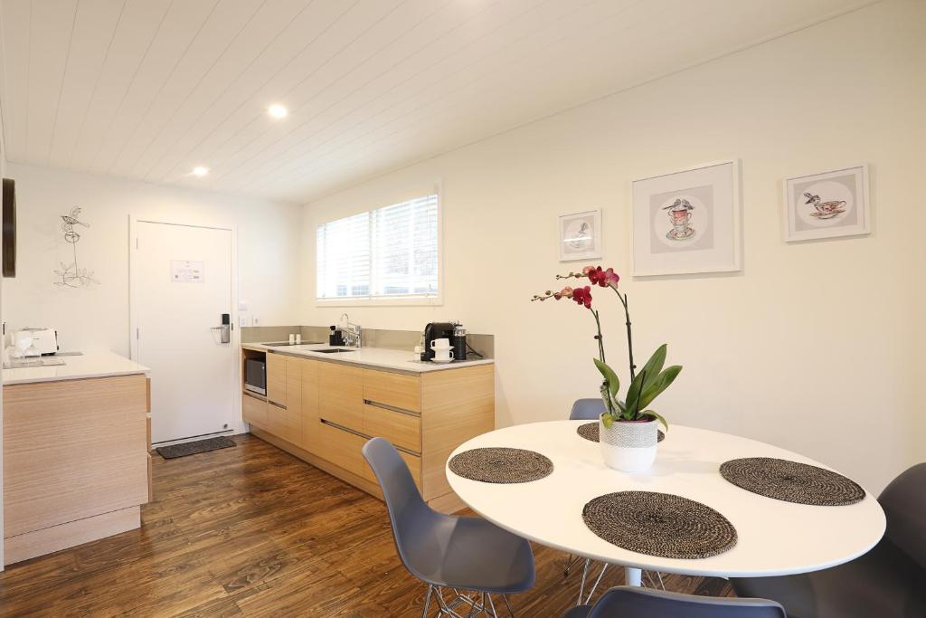 The Lodges At Transport World - Resim 14