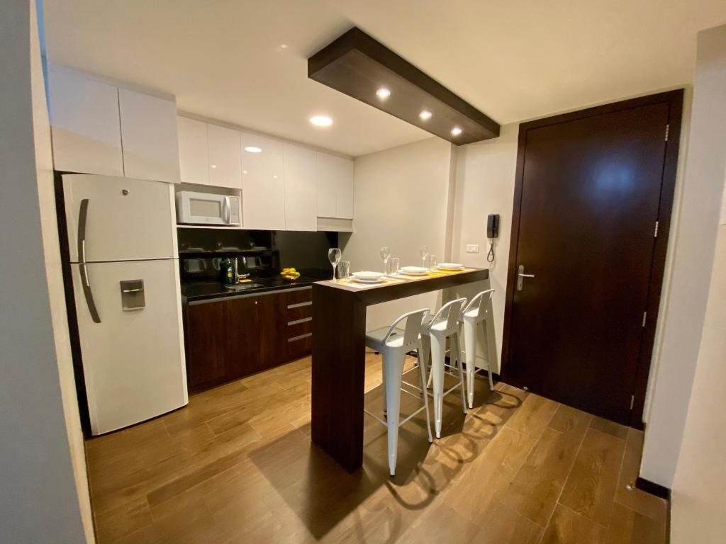 Dapur atau dapur kecil di Departamento Elegante y Relax by Torre Vento