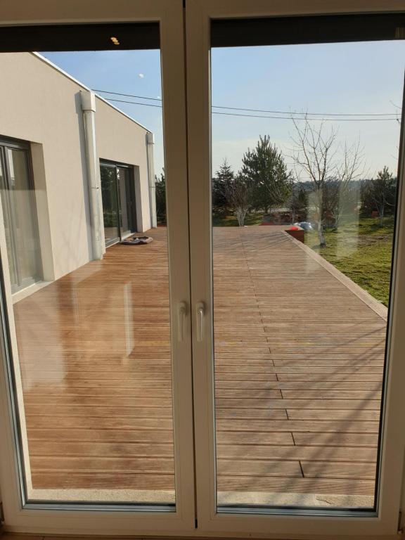 Apartament w zieleni do wynajęcia blisko jeziora - Apartamento De Una Habitación