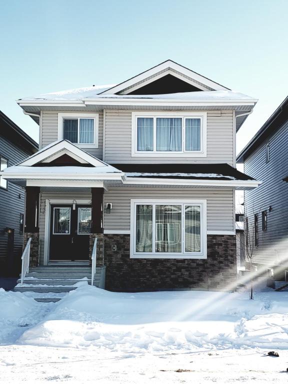 Victoria House Entire Cellar Suite, Edmonton – Updated 2023 Prices