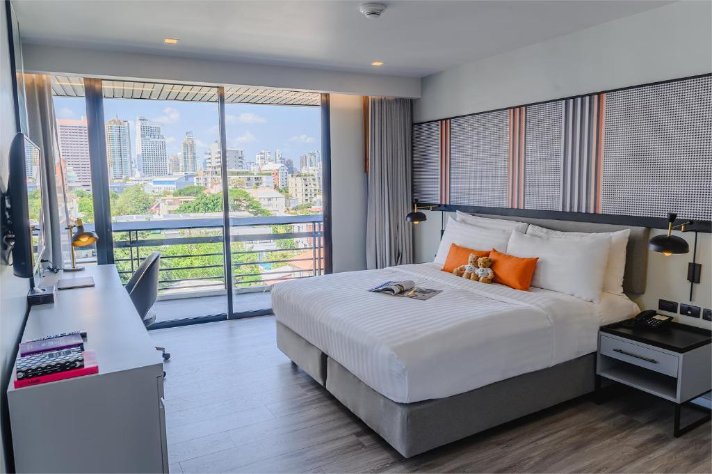 Oakwood Residence Sukhumvit Thonglor Bangkok - Three-Bedroom Deluxe