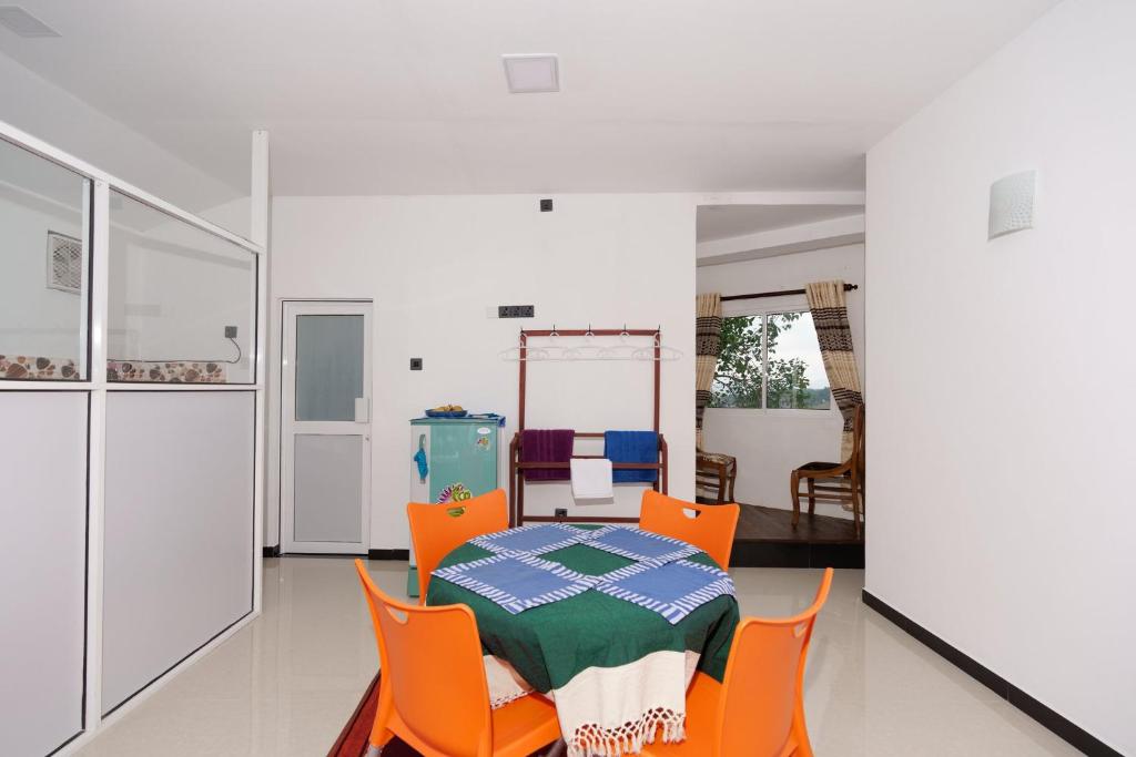 Kandyan White Holiday Homes - 16