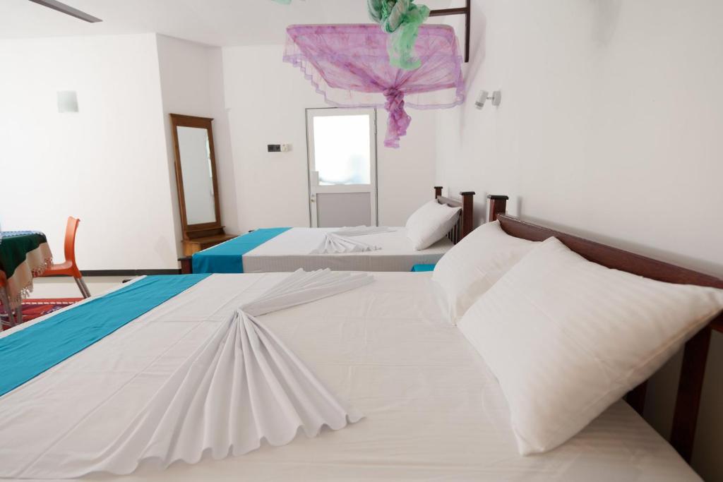 Kandyan White Holiday Homes - 17