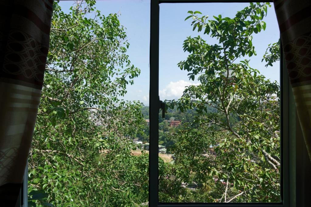 Kandyan White Holiday Homes - 14