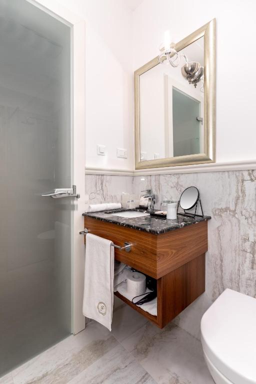 Hotel Le Premier - 19