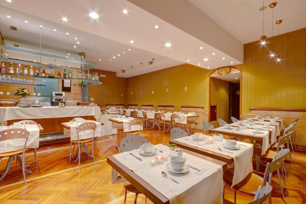 Nápoje v ubytování Hotel Corot