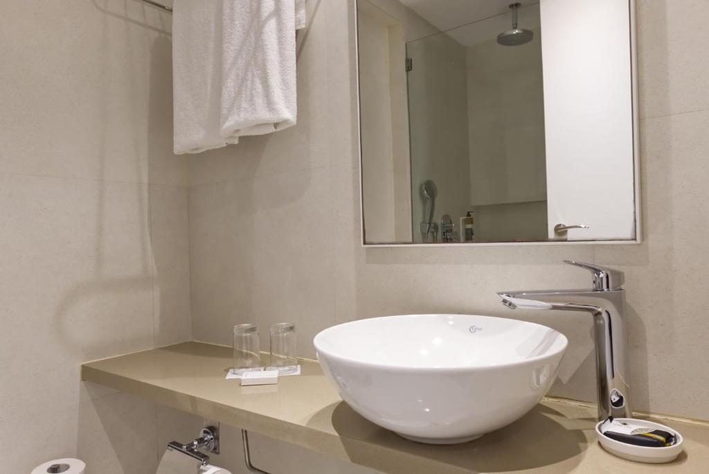 Sunrise Gardens Aparthotel - Double Room With Side Sea View