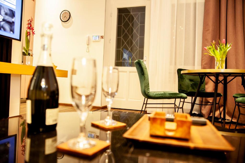 Nápoje v ubytování Matei Corvin Apartment