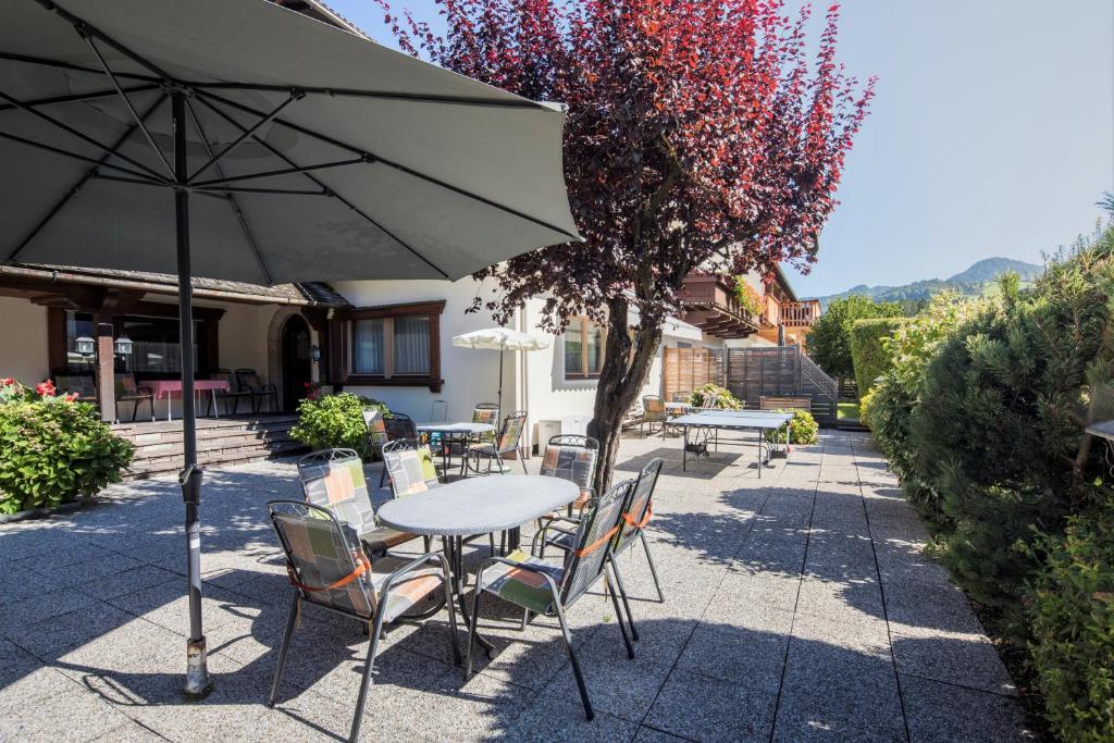 Nespecifikovaný výhled na hory nebo výhled na hory při pohledu z aparthotelu