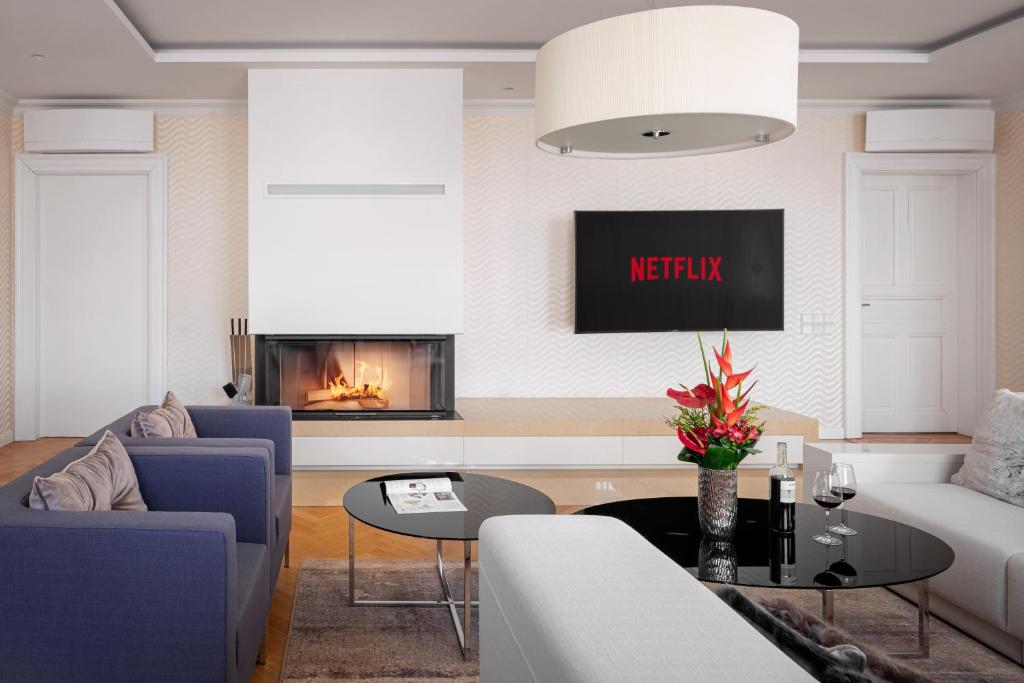 Revolucni Apartments Old Town - 2