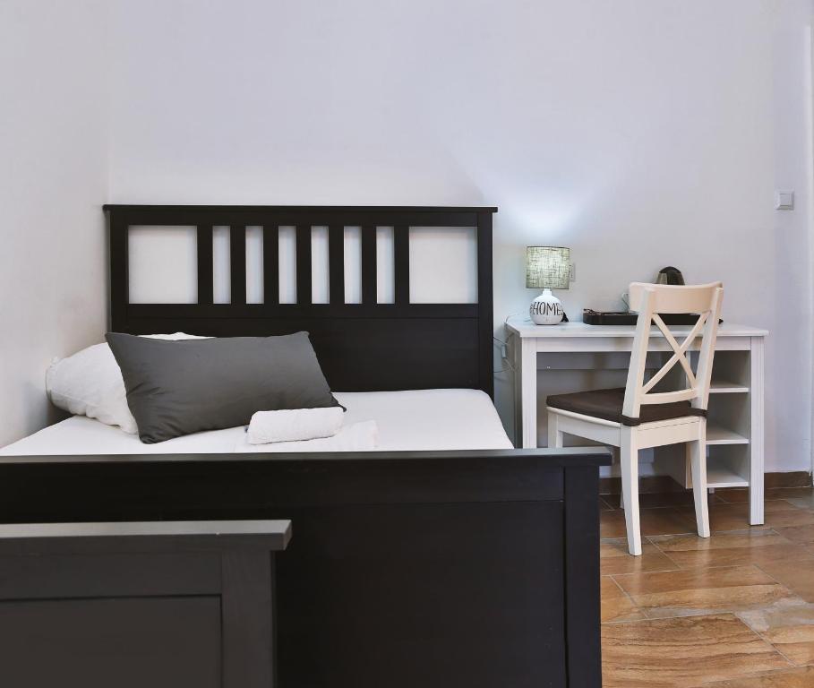 Ein Bett oder Betten in einem Zimmer der Unterkunft Hotel Frankenthaler Hof