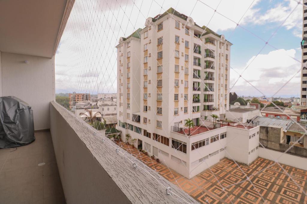 Confortable y hermoso apartamento en el Norte de Armenia - Three-Bedroom Apartment