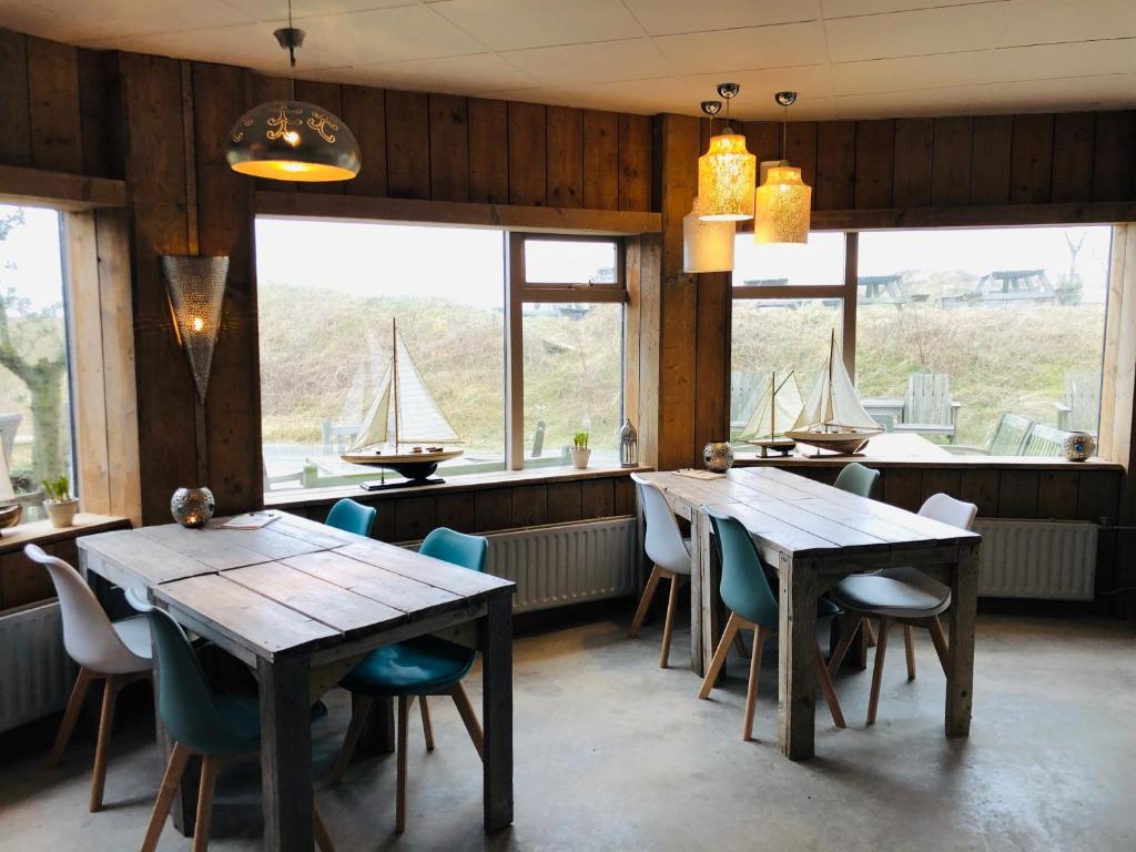 Restaurace v ubytování Strandlogement Om de Noord