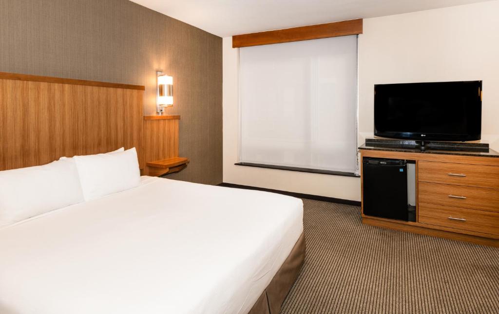 Hyatt Place New York/Midtown-South - King Room - High Floor