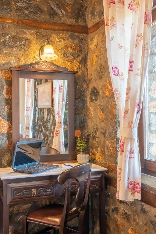 ROUGA Mountain Boutique Suites & Spa - 3