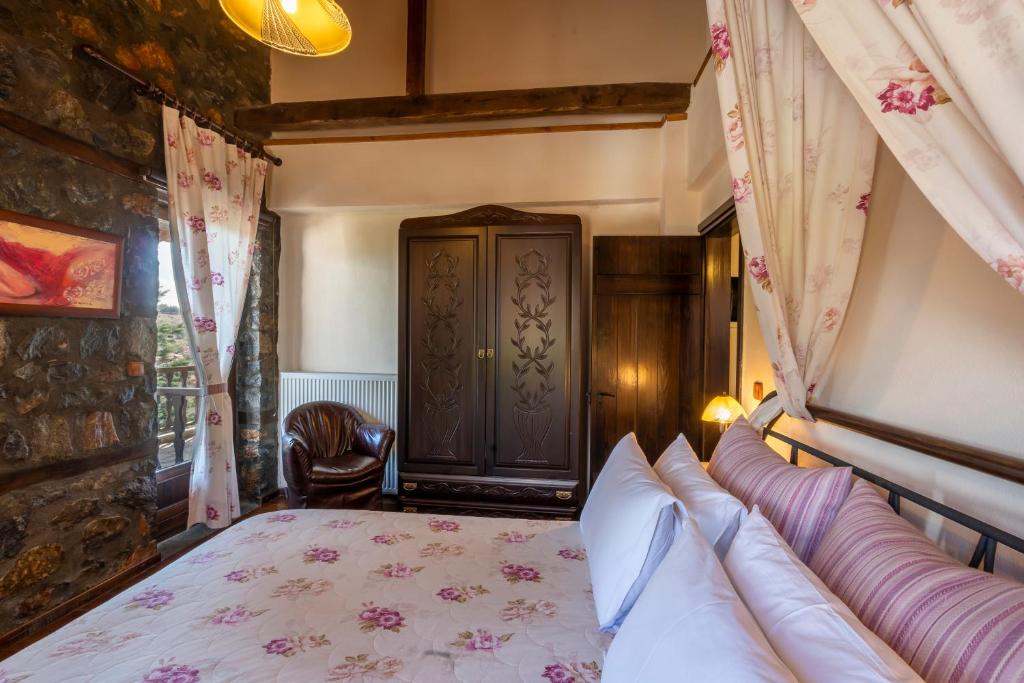 ROUGA Mountain Boutique Suites & Spa - 5