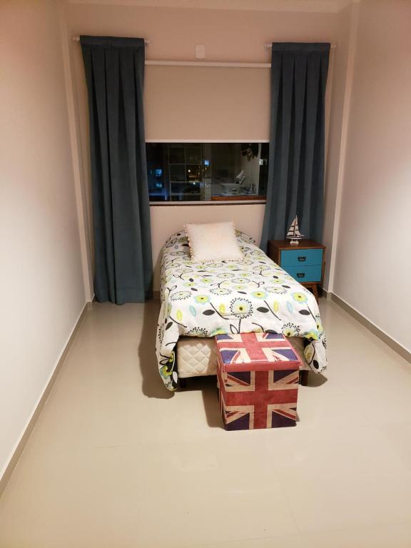  Quarto casal em casa de familia