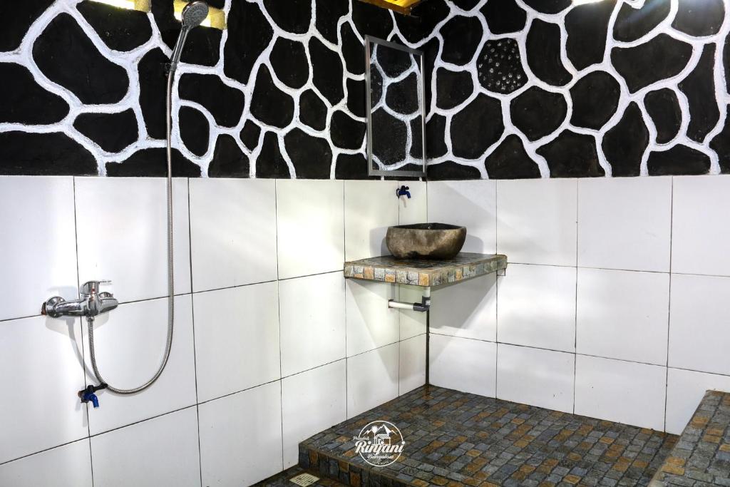 Vannituba majutusasutuses Pondok rinjani bungalow tetebatu