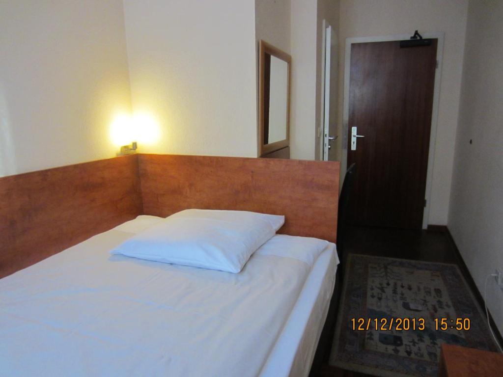 Altstadt Hotel Rheinblick - Resim 27