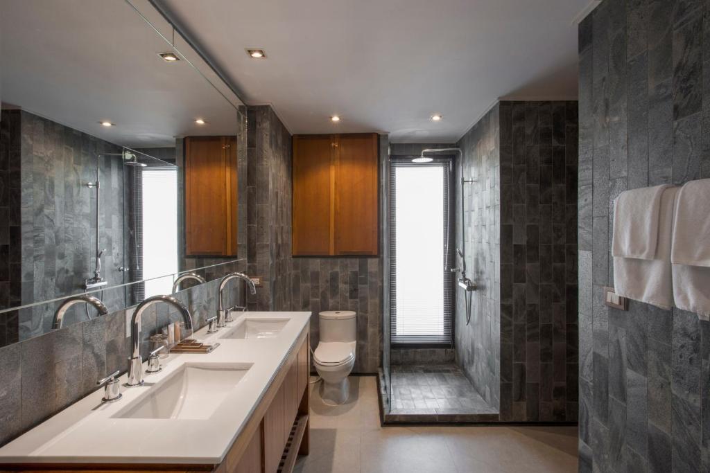 LUXX Langsuan Hotel - SHA Plus - Resim 12