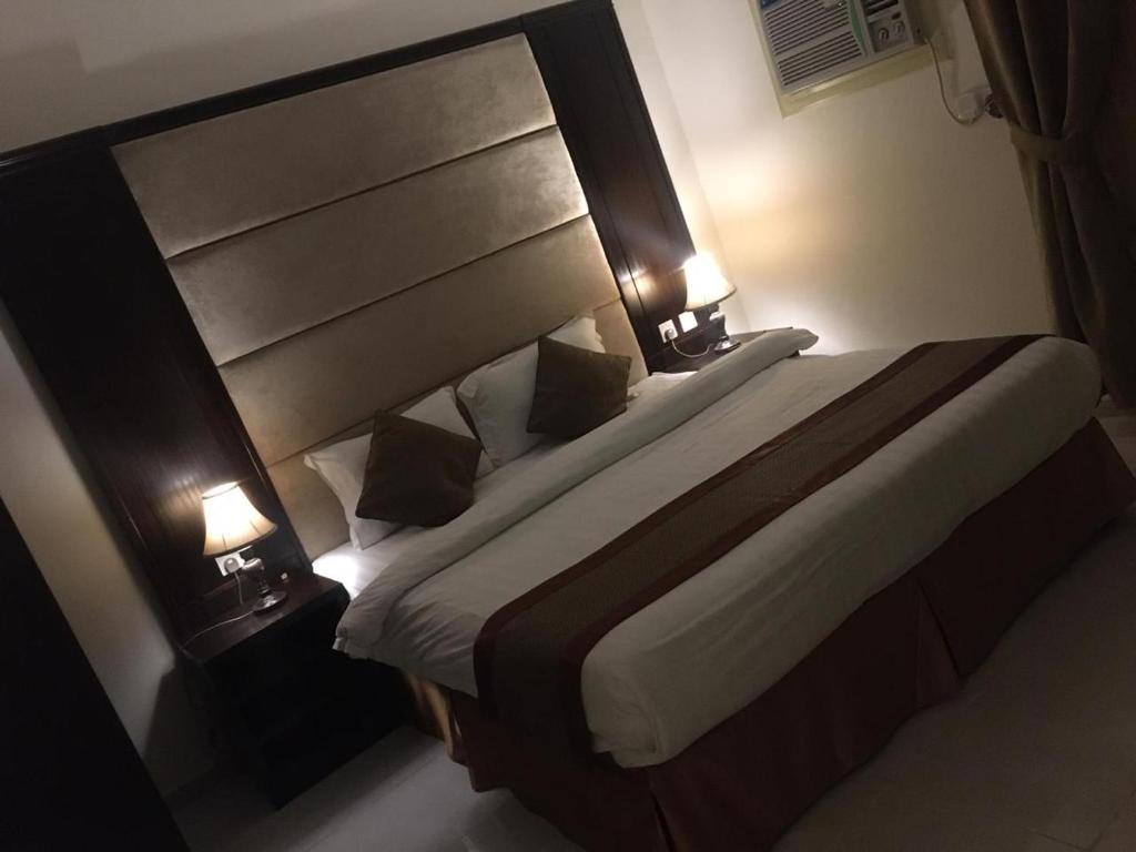 Moon Gate 2 - Economy Double Room