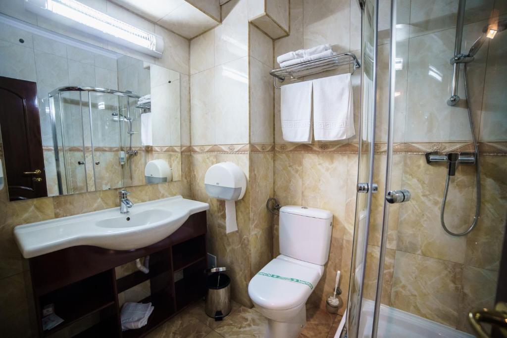 Koupelna v ubytování Grand Hotel Orient Braila