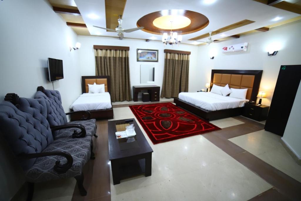Green Line Motel Islamabad - Deluxe Triple Room