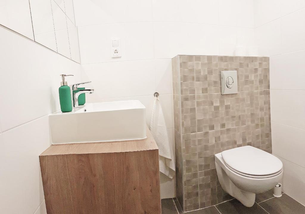 Kúpeľňa v ubytovaní Luxury new cozy flat at Dob street nearby Gozsdu court