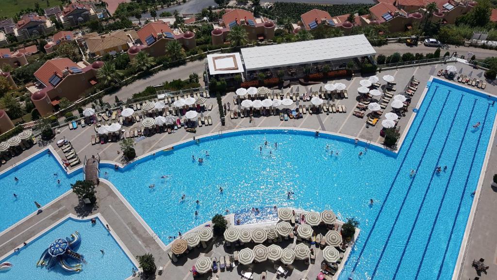 Alanya Goldcity 2+1 free water park