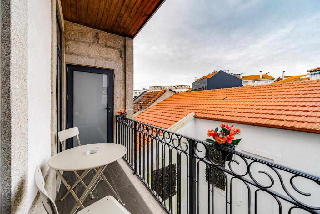 Nomad's Netto & Subway - Apartment With Balcony