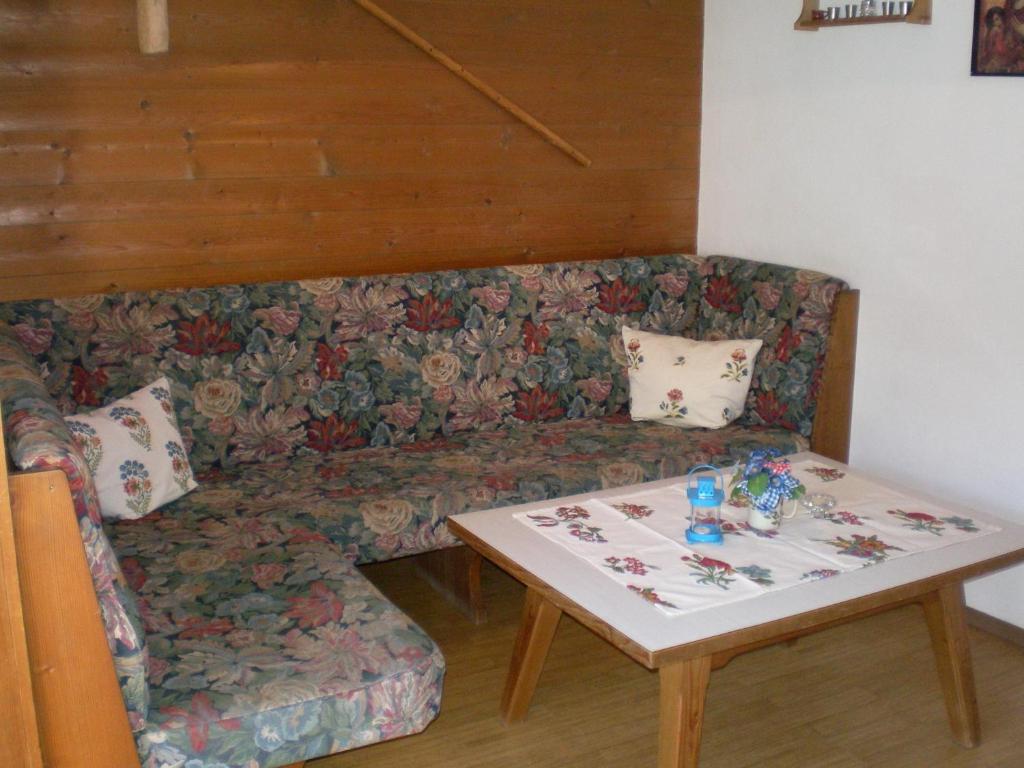 Ruang duduk di Haus Bergfried