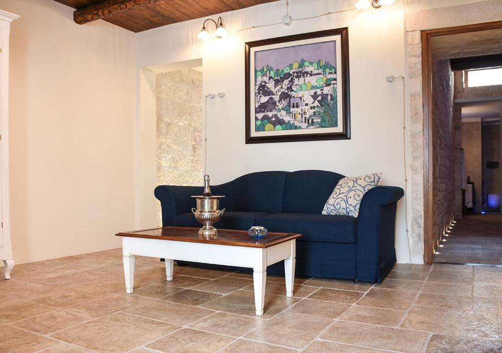 Część wypoczynkowa w obiekcie Trulli e Puglia Luxury Suite