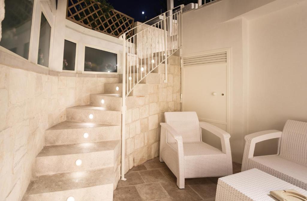 Część wypoczynkowa w obiekcie Trulli e Puglia Luxury Suite