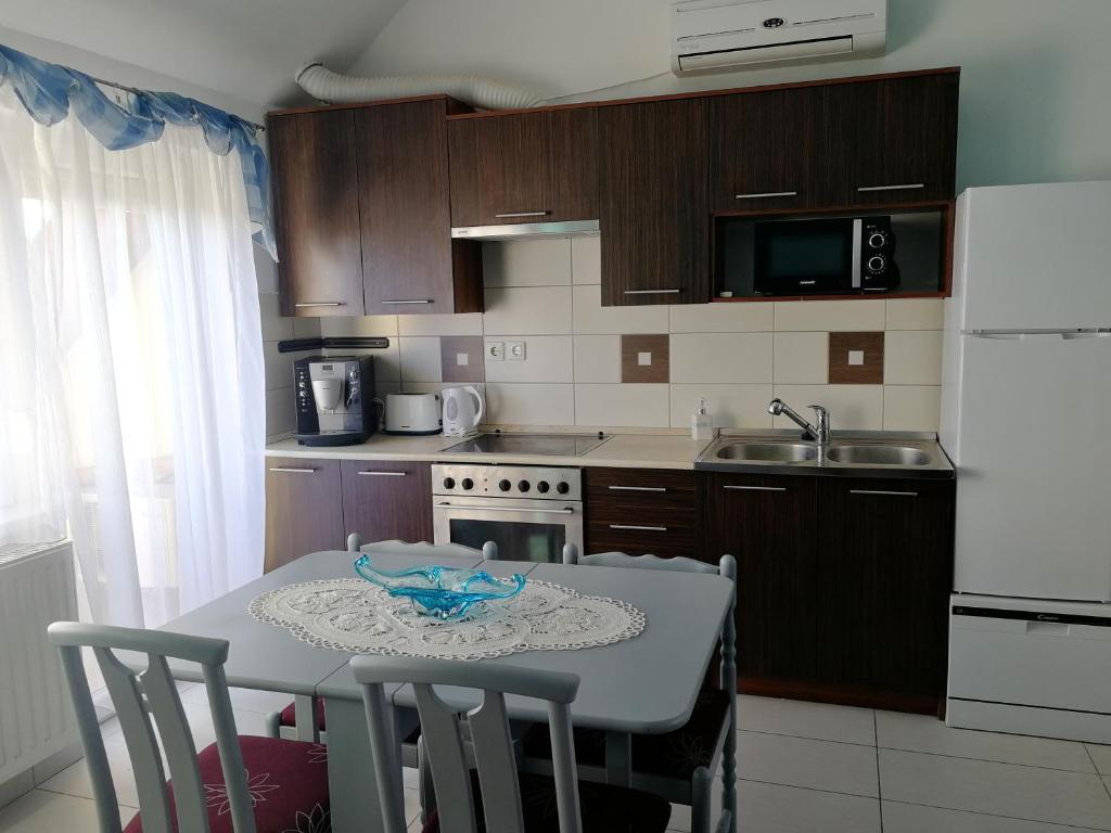 Zdjęcie z galerii obiektu Blue Apartman w mieście Makó